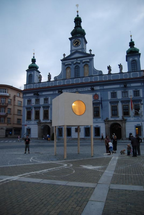 Minimální dům na náměstí Přemysla Otakara II. Foto Mjölk architekti