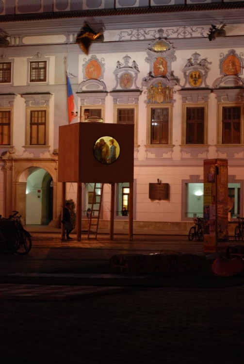 Minimální dům na náměstí Přemysla Otakara II. Foto Mjölk architekti