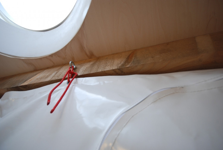 Minimální dům na náměstí Přemysla Otakara II. Foto Mjölk architekti