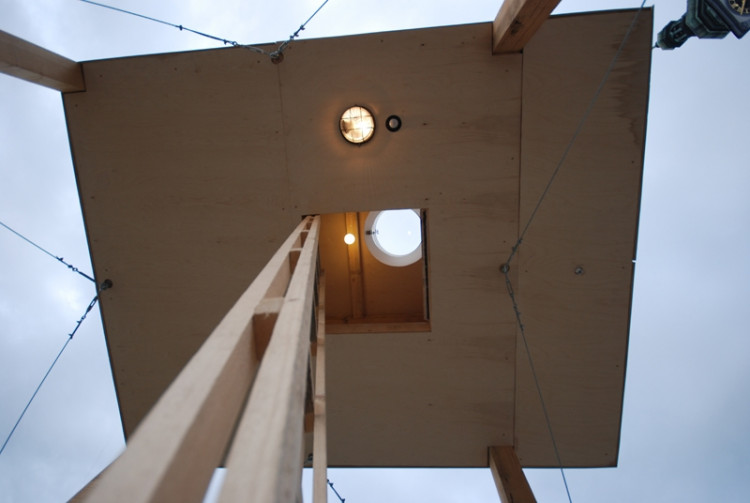 Minimální dům na náměstí Přemysla Otakara II. Foto Mjölk architekti