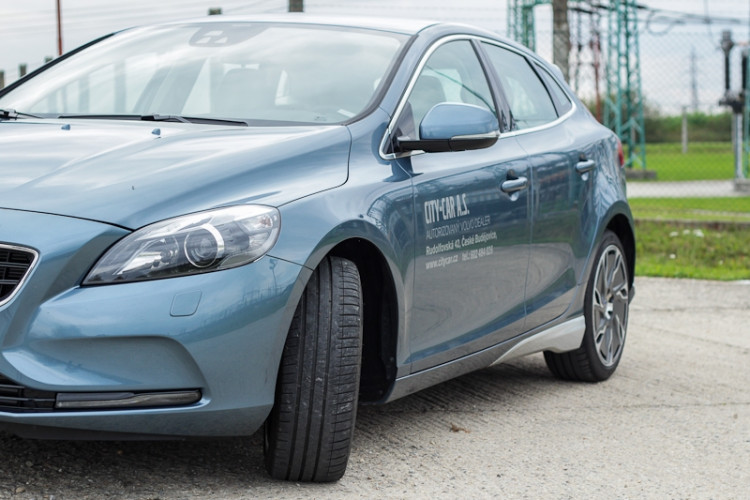 Volvo V40 T4 Momentum