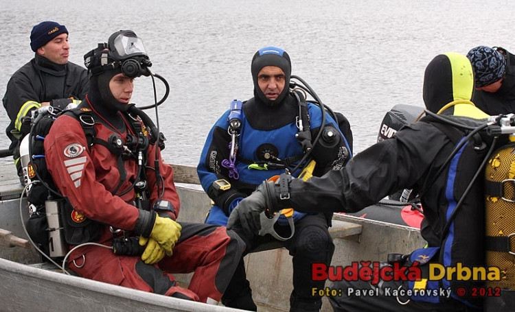 Potápěči jsou připraveni vyrazit