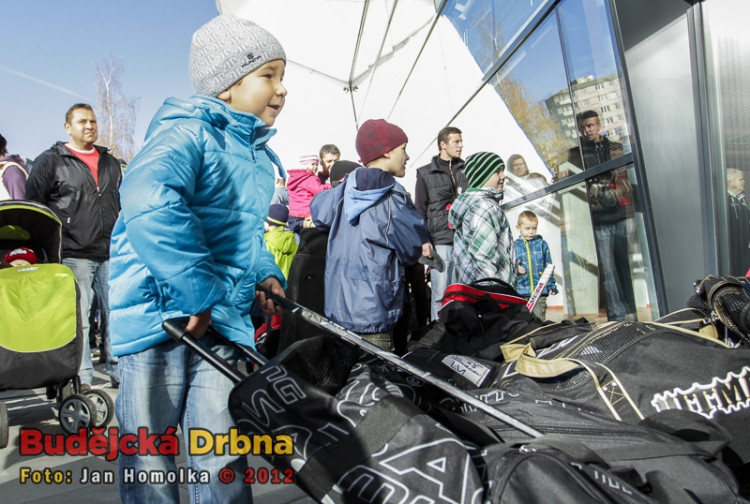 Otevření nové hokejové haly Jaroslava Pouzara