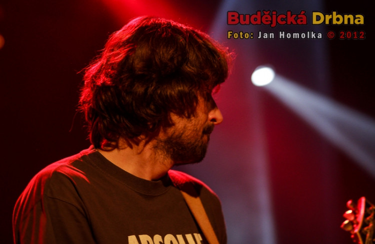 Metalové kapely zahrály v KD Slavie