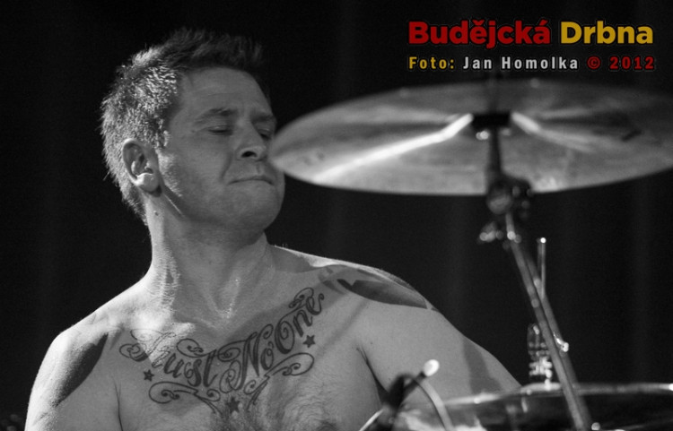 Metalové kapely zahrály v KD Slavie