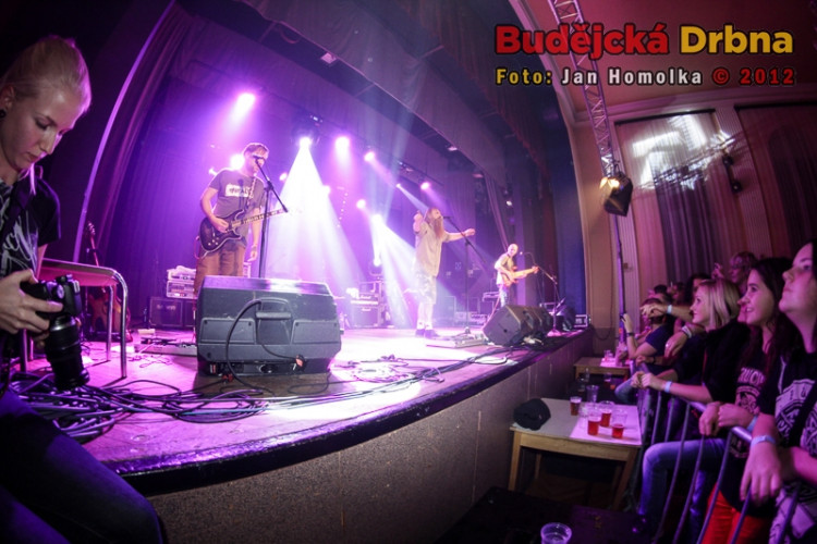 Metalové kapely zahrály v KD Slavie