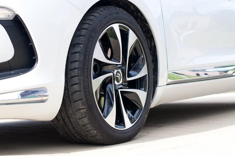 Citroën DS5 Hybrid4 Airdream