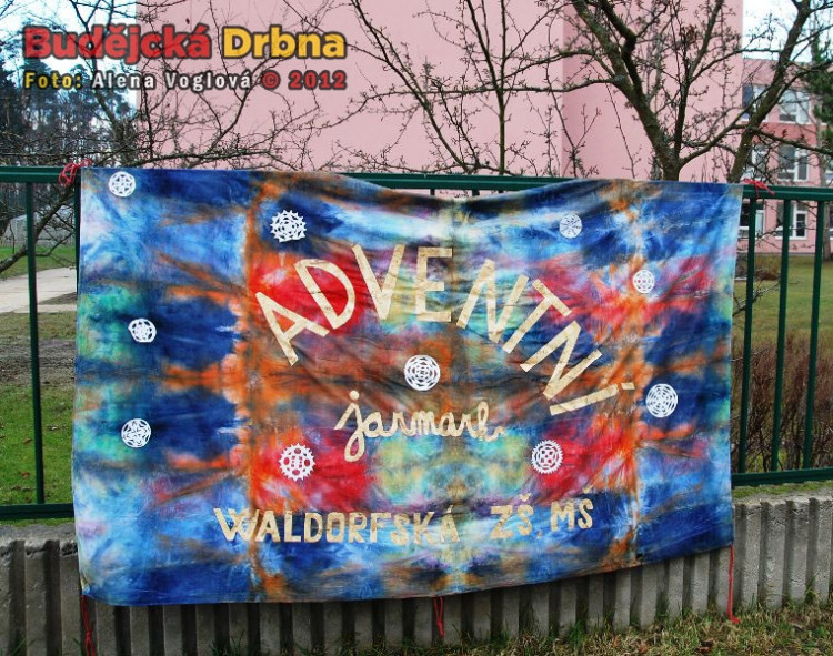 Adventní jarmark na ZŠ waldorfská se odehrál v sobotu prvního prosince