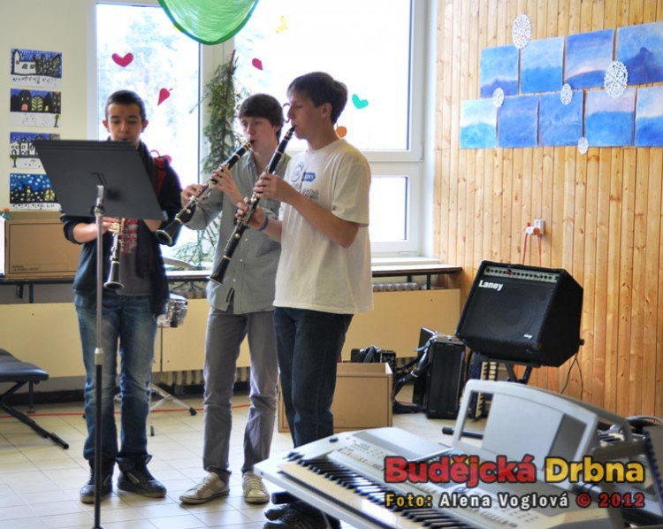 Po celý jarmark vystupovaly hudebně nadané děti