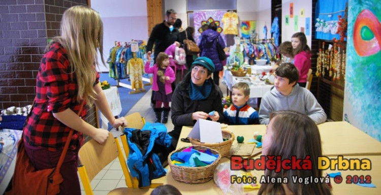 Workshopy probíhaly i na chodbách