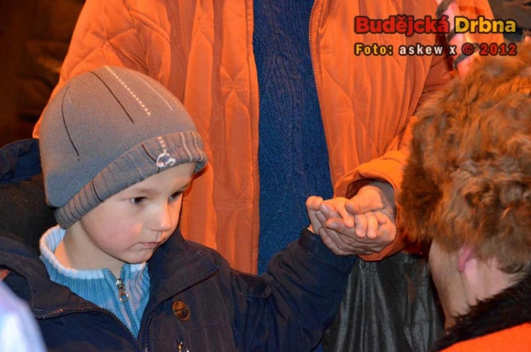 Mikulášská nadílka ve dvoře Vondrov