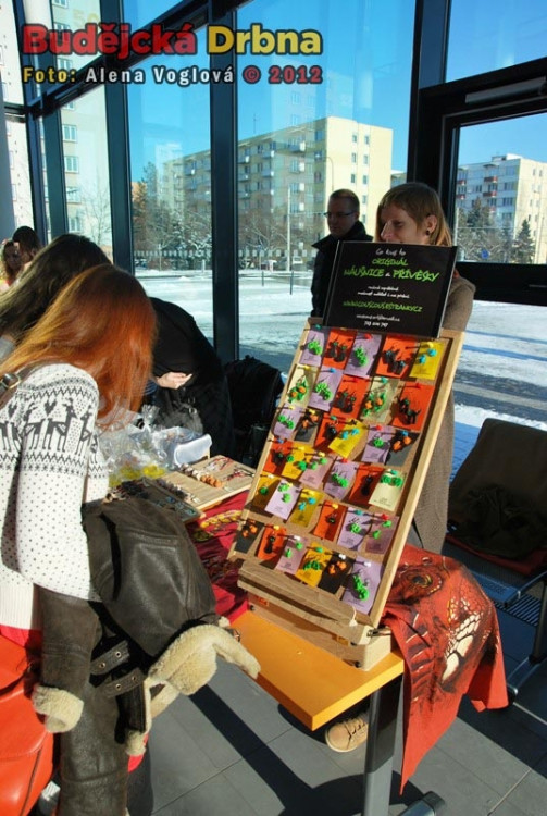 Na ArtMarku byly ke koupi hlavně šperky