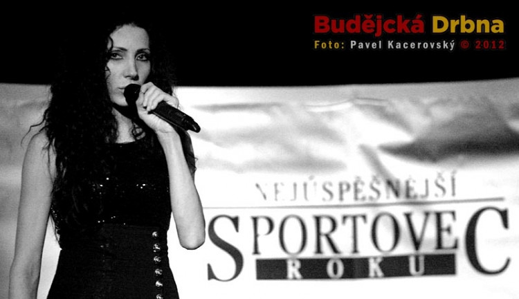 Olga Lounová vystoupila s dvěma písněmi