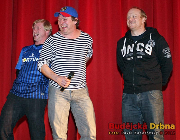 Herci z filmu Okresní přebor Ladislav Hampl, Leoš Noha a David Novotný (zleva)