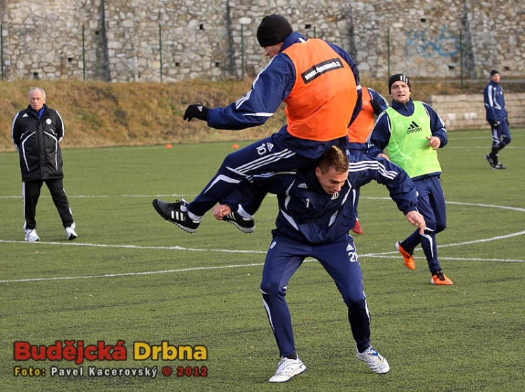 Michal Klesa si v zimní přípravě Dynama sednul za krk Františku Němcovi