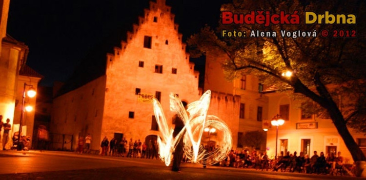 Romantická atmosféra na Piaristickém náměstí