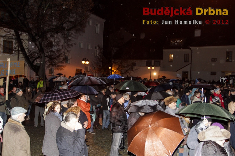 Další protest proti krajské koalici ČSSD a KSČM