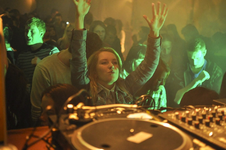 Konec světa s KámoBrácho Productions