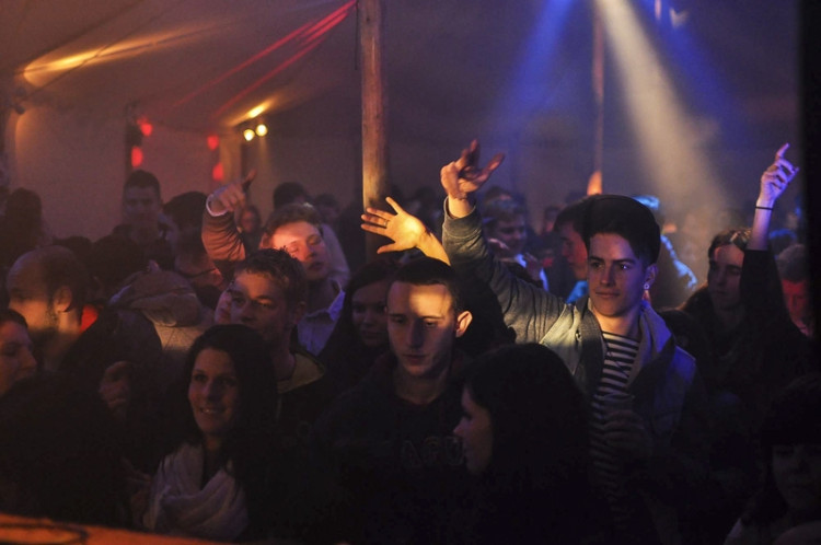 Konec světa s KámoBrácho Productions