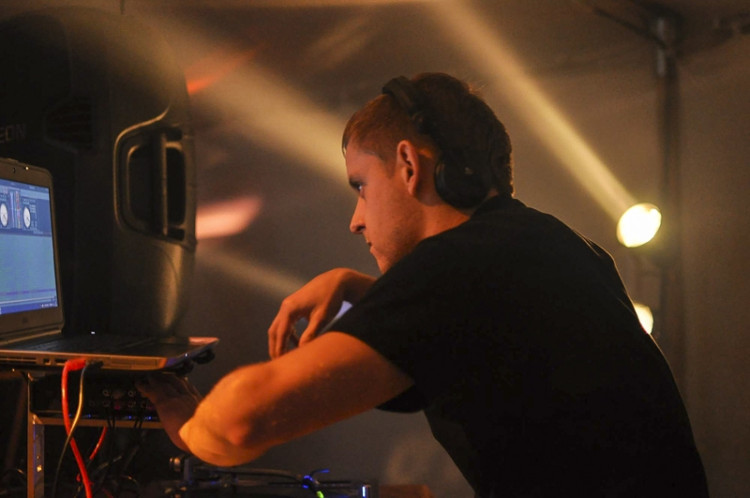 Konec světa s KámoBrácho Productions