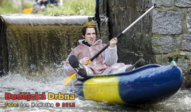 Vánoční Punčiáda a splutí Mlýnské stoky