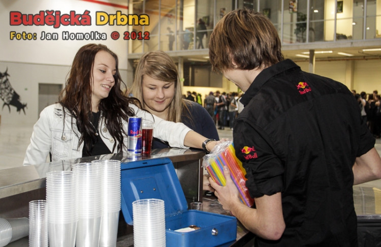 Vánoční Kiss párty live v Budějcích