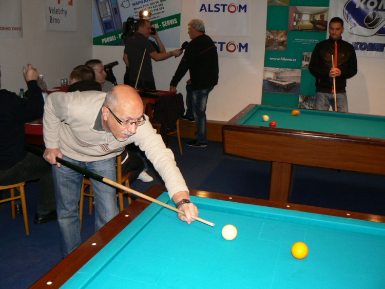 Tradiční turnaj osobností, novinářů a sponzorů v kulečníku