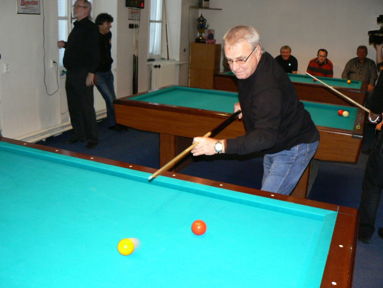 Tradiční turnaj osobností, novinářů a sponzorů v kulečníku