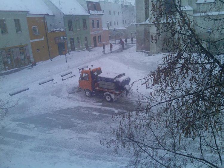 Piaristické náměstí (17.1.2013). Foto Zuzka Caldrová