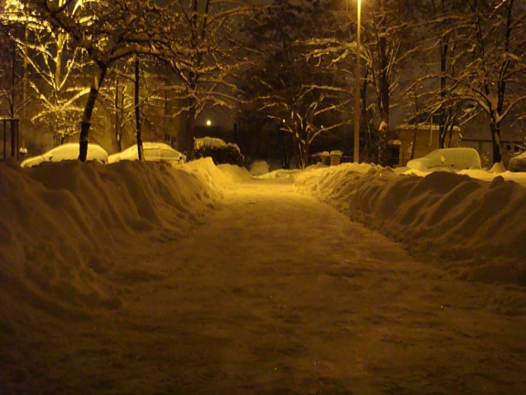 Vchod na sídlišti Vltava (17.1.2013). Foto Martin Mrzena