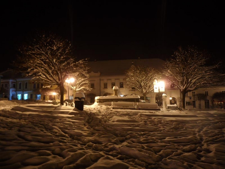 Náměstí Míru v Týně nad Vltavou (17.1.2013). Foto Helena Petříková