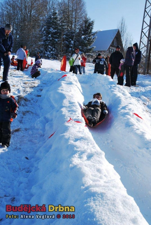 Dámy hrdinně vyjížděly ze startu