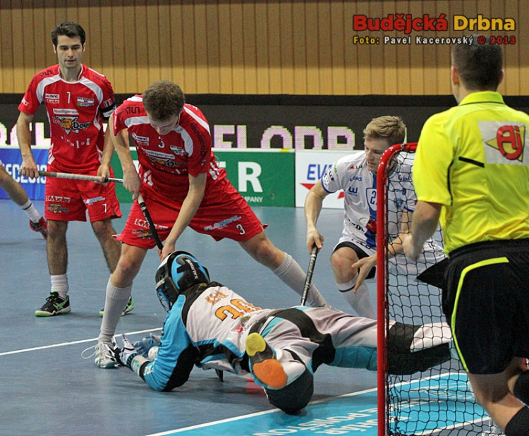 TJ JM Pedro Perez Chodov - itelligence Bulldogs Brno 7:4