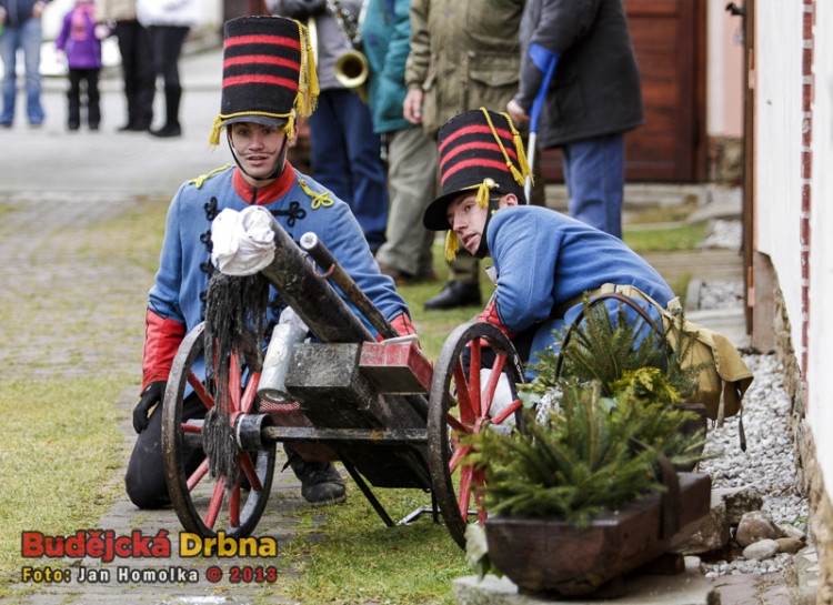 Příprava na výstřel z děla