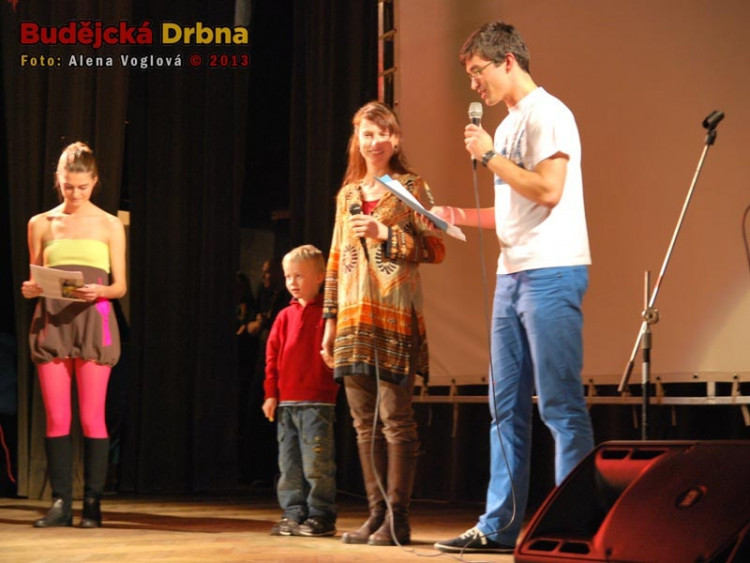 Přišla i Silvie Urbancová se synem