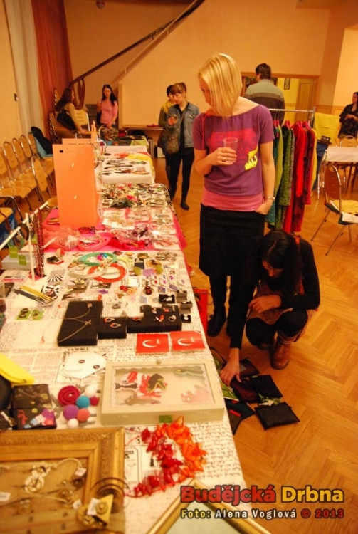 Předváděné modely a doplňky si mohli příchozí odnést i domů