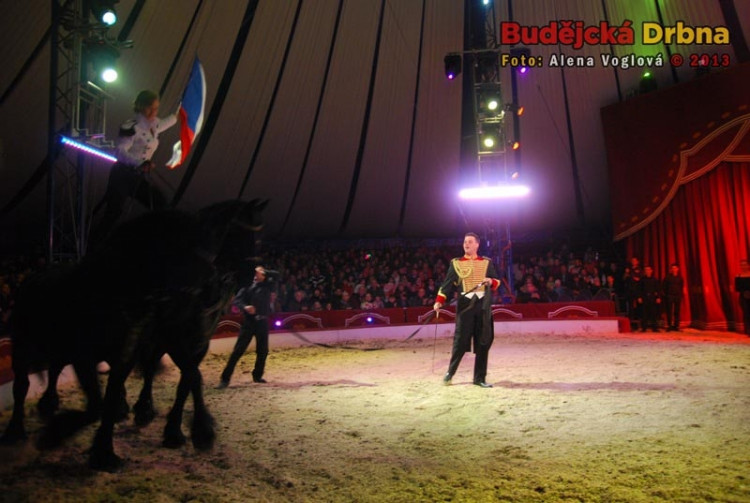 Nechyběla ani česká vlajka