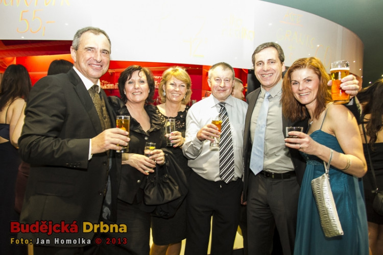 Volejbalový ples Jihostroje v ArtIGY