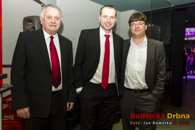 Volejbalový ples Jihostroje v ArtIGY