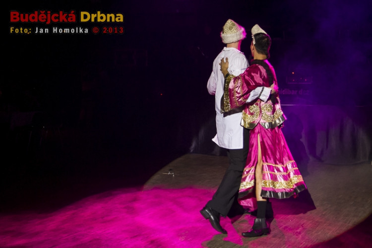 Volejbalový ples Jihostroje v ArtIGY