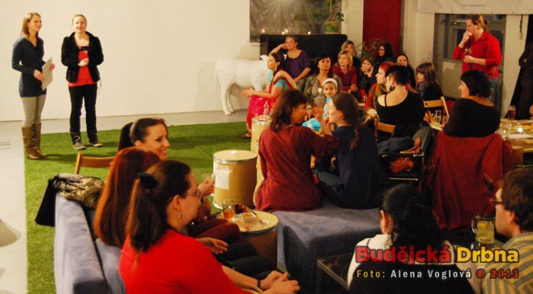 Indický večer v Kredance