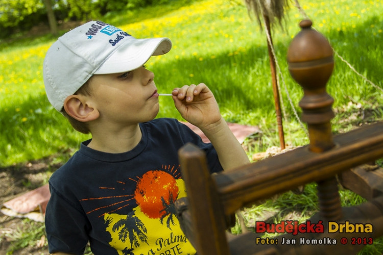 Do pohádky s králíky 2013