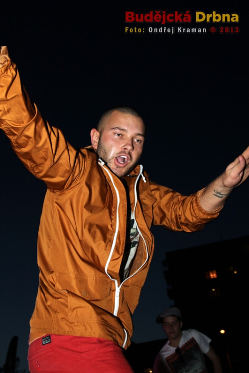 Temple módní přehlídka a koncert Mydy Rabycad