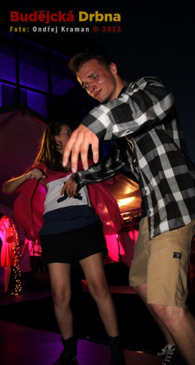 Temple módní přehlídka a koncert Mydy Rabycad