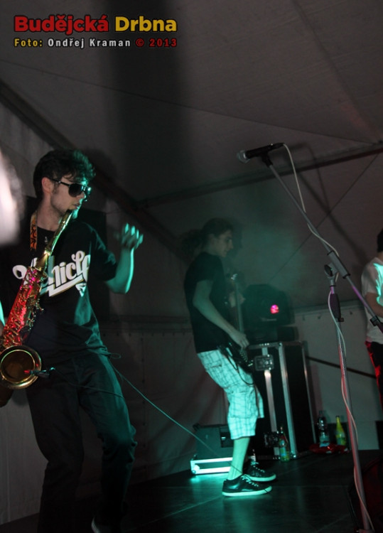 Temple módní přehlídka a koncert Mydy Rabycad