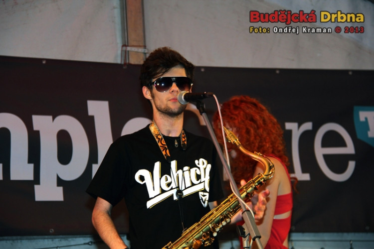 Temple módní přehlídka a koncert Mydy Rabycad