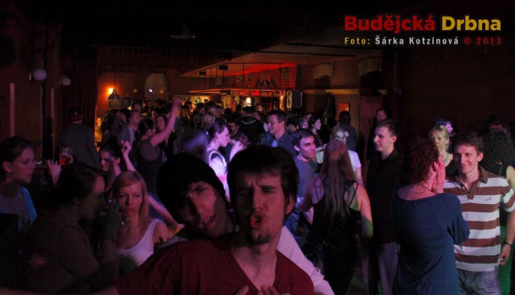 Salsa party ve Slavii