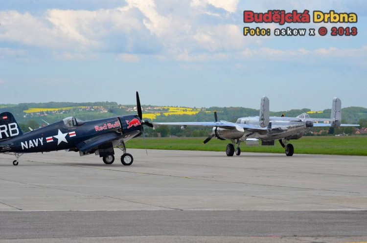 Trénink Flying Bulls leteckého týmu Red Bullu