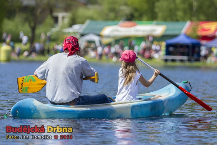 Závody Dračích lodí na Lipně 2013
