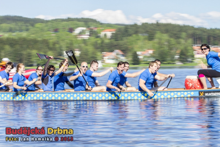 Závody Dračích lodí na Lipně 2013